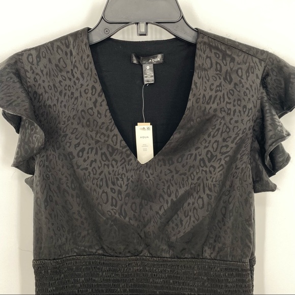 Aqua NWT Tonal Leopard Print Flutter Sleeve Asymmetrical Mini Dress Black M New - Picture 4 of 8